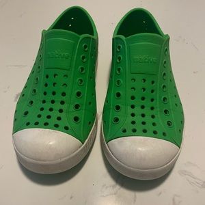 Kids green Natives, size C12
